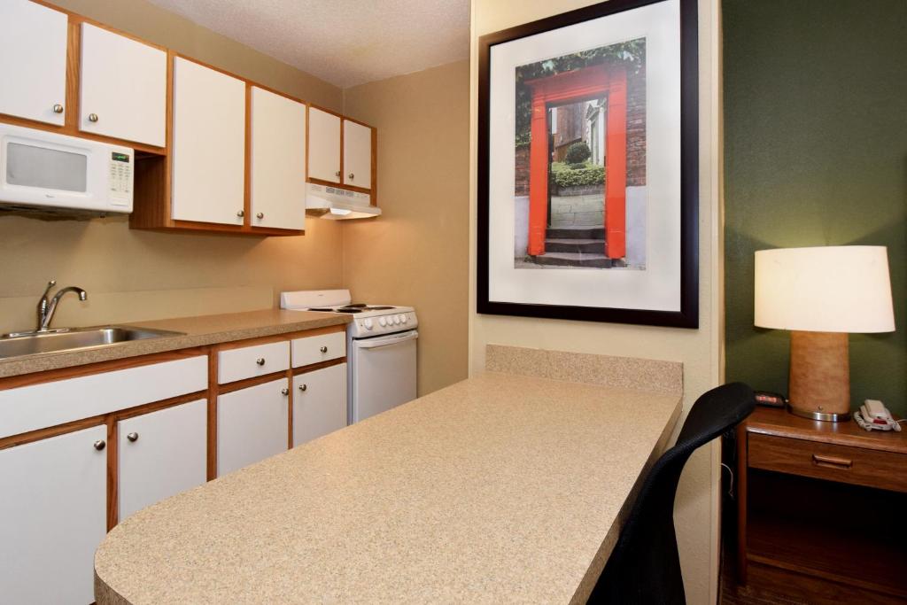 Extended Stay America Suites - Daytona Beach - International Speedway image 16